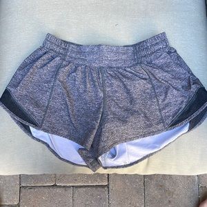 Heather gray Lululemon hottie hot shorts. 2.5 inch inseam.